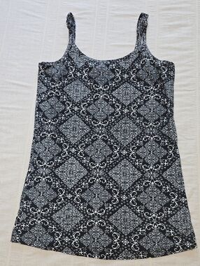 Hot Kiss Ornate Damask Pattern Tank Top Size Medium